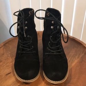 Just Fab -Black lace up ankle booties